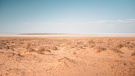 Μια ηλιοκαμένη χώρα