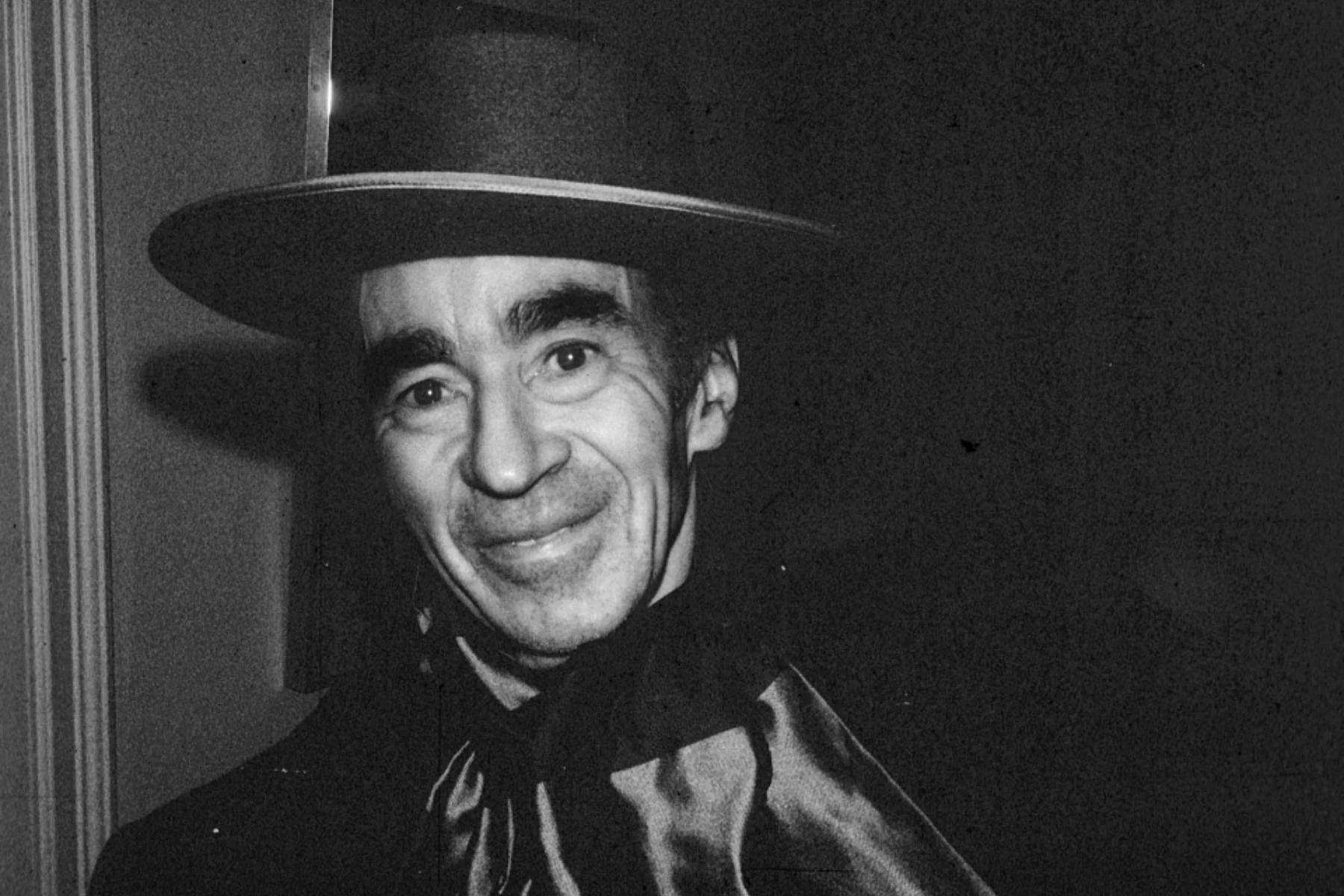 Ταλέντο και εγωϊσμός- Η σκοτεινή ζωή του σχεδιαστή μόδας Charles James