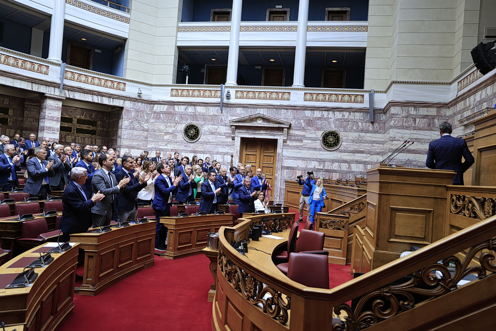 Ατμόσφαιρα ανταρσίας στα γαλάζια έδρανα