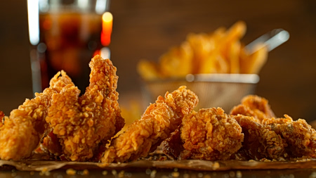 H gen Z και το χρυσό κοτόπουλο