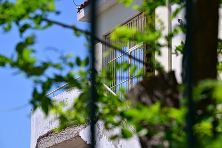 Χαϊδάρι: Κρίσιμες ώρες για τη 13χρονη μετά το πολύωρο χειρουργείο – «Ζει από θαύμα»