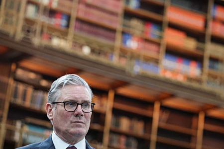 Βρετανία: Κλιμακώνεται η κρίση για τον διορισμό Μάντελσον – Ζητούν παραίτηση Στάρμερ