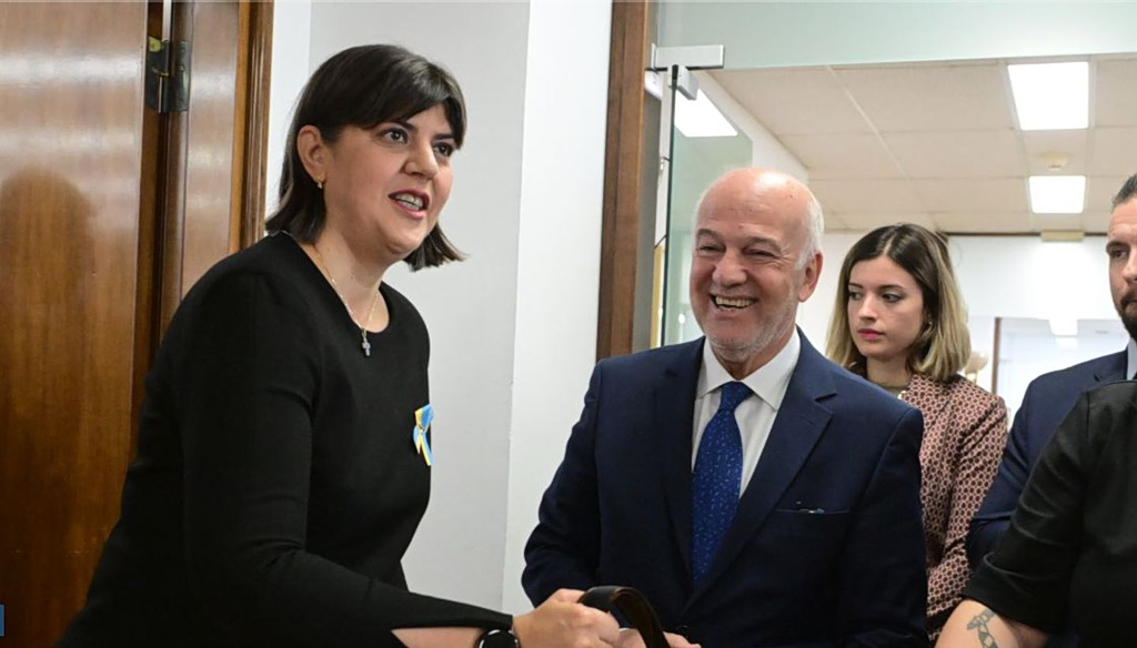 Στην Αθήνα η Λάουρα Κοβέσι, η συνάντηση με Φλωρίδη και ο Αρειος Πάγος