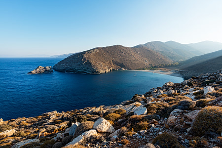 Δόμηση και Τουρισμός: Όλα όσα αλλάζουν στις Ζώνες Προστασίας του Νοτίου Αιγαίου