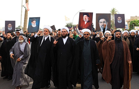 Οι ΗΠΑ μπλοκάρουν τις αποστολές δολαρίων στο Ιράκ για να πιεστούν οι φιλοϊρανικές πολιτοφυλακές