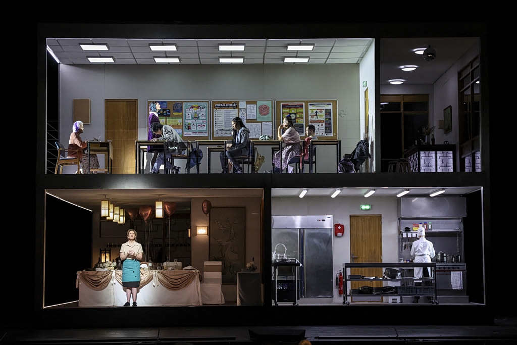 «Αθωότητα» στην εποχή της ένοπλης βίας