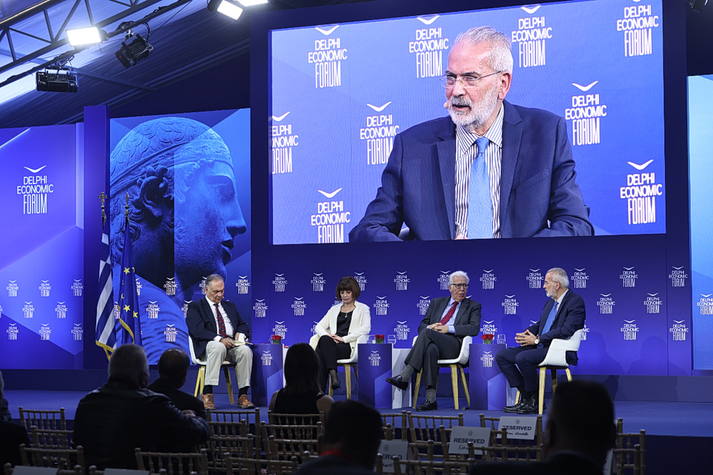 Η «ακτινογραφία» της Μεταπολίτευσης στους Δελφούς