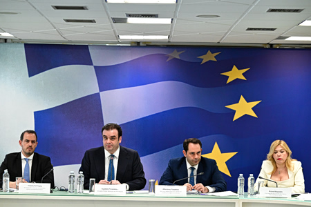 Μέτρα στήριξης: Ποιοι παίρνουν χρήματα και ποιοι βλέπουν αλλαγές σε χρέη και ενοίκια