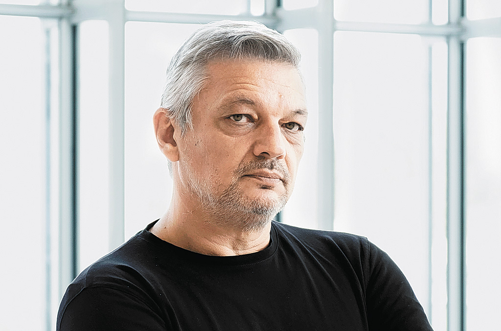 Αλέξανδρος Μούζας: «Θέλουμε οι θεατές να ιδρώσουν μαζί μας»