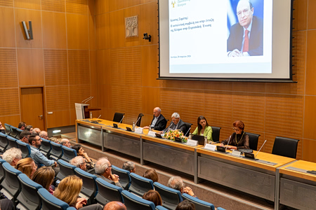 Τι θα ήταν η Κύπρος χωρίς την Ευρώπη; Ένα χρόνο μετά τον Σημίτη, η απάντηση είναι πιο επίκαιρη από ποτέ