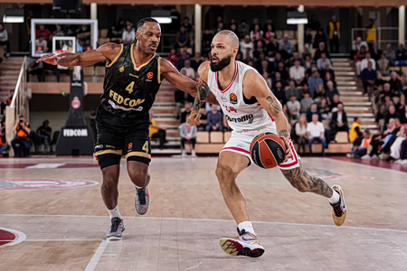 Η Μονακό αντίπαλος του Ολυμπιακού, νίκησε την Μπαρτσελόνα