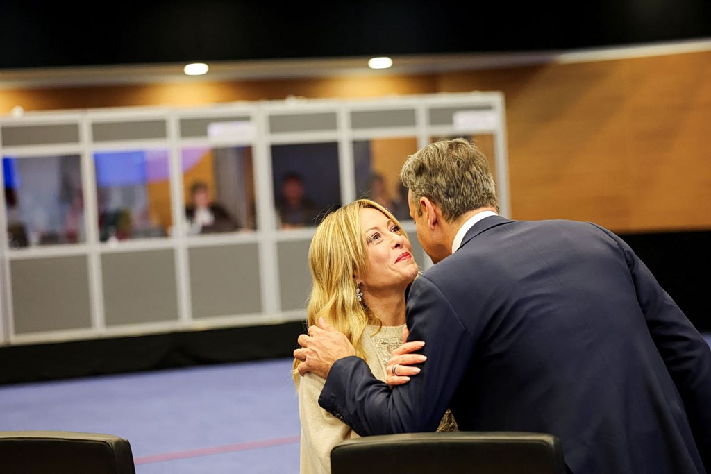 Η Ελλάδα παύει να είναι η πιο υπερχρεωμένη χώρα της ευρωζώνης – Περνάει πρώτη η Ιταλία