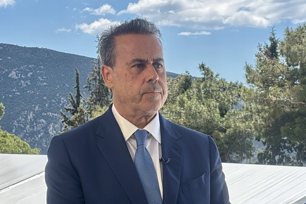 Delphi Economic Forum XI 2026 – Παπασταύρου: Βρήκαμε το οικόπεδο των 10 δισ. ευρώ