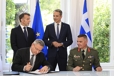 «Ελλάς – Γαλλία Συμμαχία» με 9 νέες συμφωνίες – «Βασιστείτε πάνω μας», το μήνυμα Μακρόν