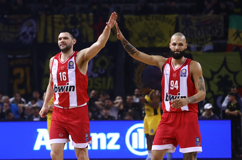 ΑΕΚ – Ολυμπιακός 84-94: Διατήρησε το αήττητο και στρέφεται στη Μονακό