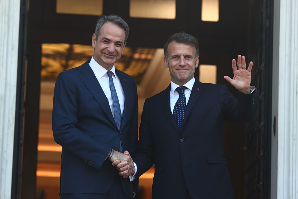 Τα «ντεσού» μιας επίσκεψης