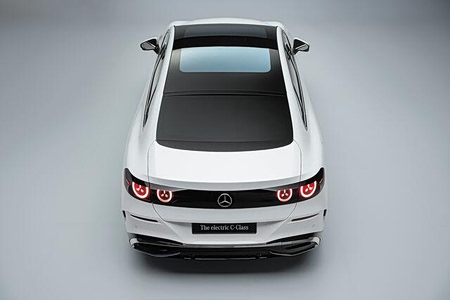 Mercedes C-Class: «Τhe new black»