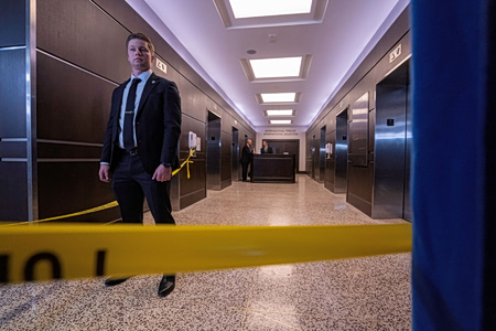 Σφαίρες στην Ουάσιγκτον και η απουσία νέου Λίνκολν ή Ρούζβελτ