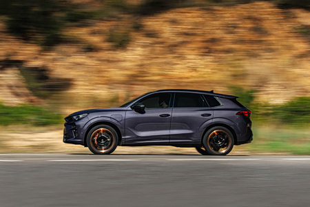 CUPRA Plug-in Hybrid: Δυναμική ισορροπία