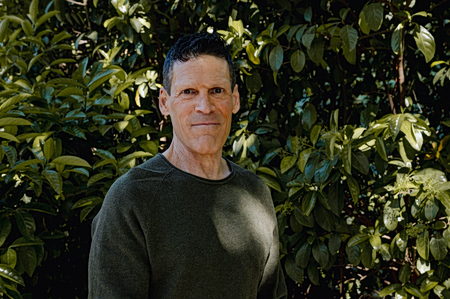 Ντιν Καρνάζης: Ο άνθρωπος που έτρεξε 50 μαραθωνίους σε 50 ημέρες