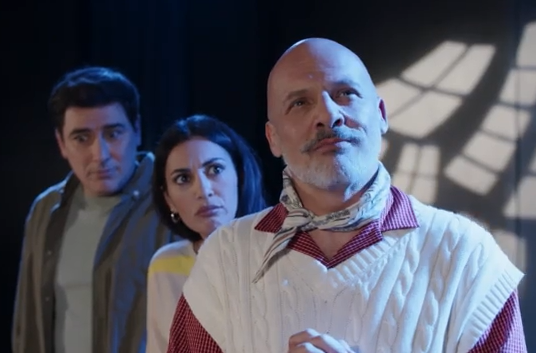 «Έχω παιδιά»: Η γκεστ εμφάνιση του Νίκου Μουτσινά στη σειρά του MEGA (Εικόνες)