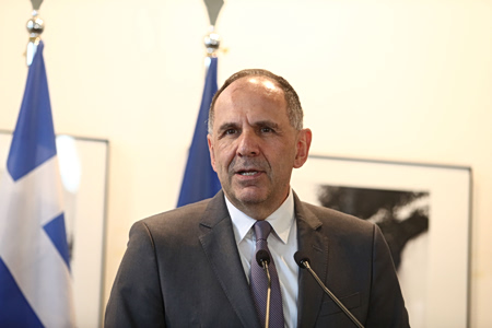 Γεραπετρίτης από Λιβύη: «Επισπεύδουμε τις συζητήσεις για οριοθέτηση υφαλοκρηπίδας και ΑΟΖ»