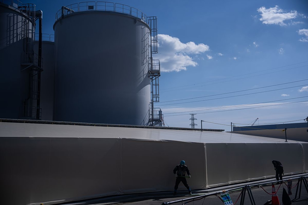 Ιράν: Η νέα πρόταση για να αλλάξει τους κανόνες – Πάγωμα των πυρηνικών, παζάρι για τα Στενά του Ορμούζ