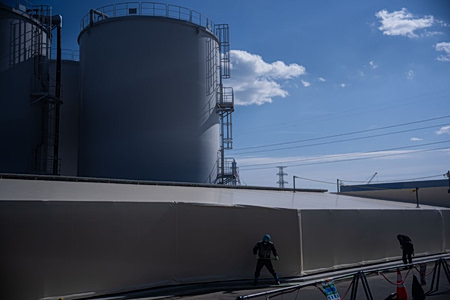 Ιράν: Η νέα πρόταση για να αλλάξει τους κανόνες – Πάγωμα των πυρηνικών, παζάρι για τα Στενά του Ορμούζ