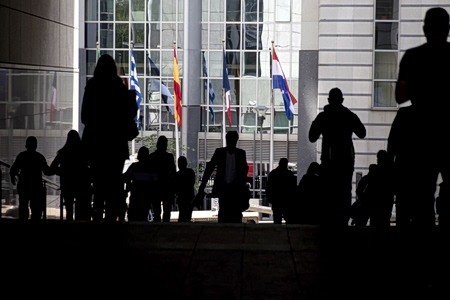 Η Ευρώπη σε συμπληγάδες: Το «σοκ του Ιράν» και ο εφιάλτης της ακροδεξιάς