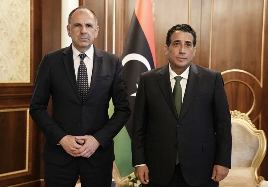 Λιβύη: Τι επιδιώκει η Αθήνα από την Τρίπολη – Διάλογος για ΑΟΖ και εμπόδιο το τουρκολιβυκό μνημόνιο