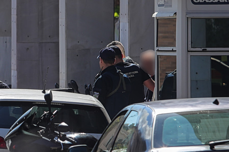 5 το πρωί: Ιστορικό ρεκόρ για το πετρέλαιο – Σε πτώση η ΝΔ – Απολογείται ο 89χρονος