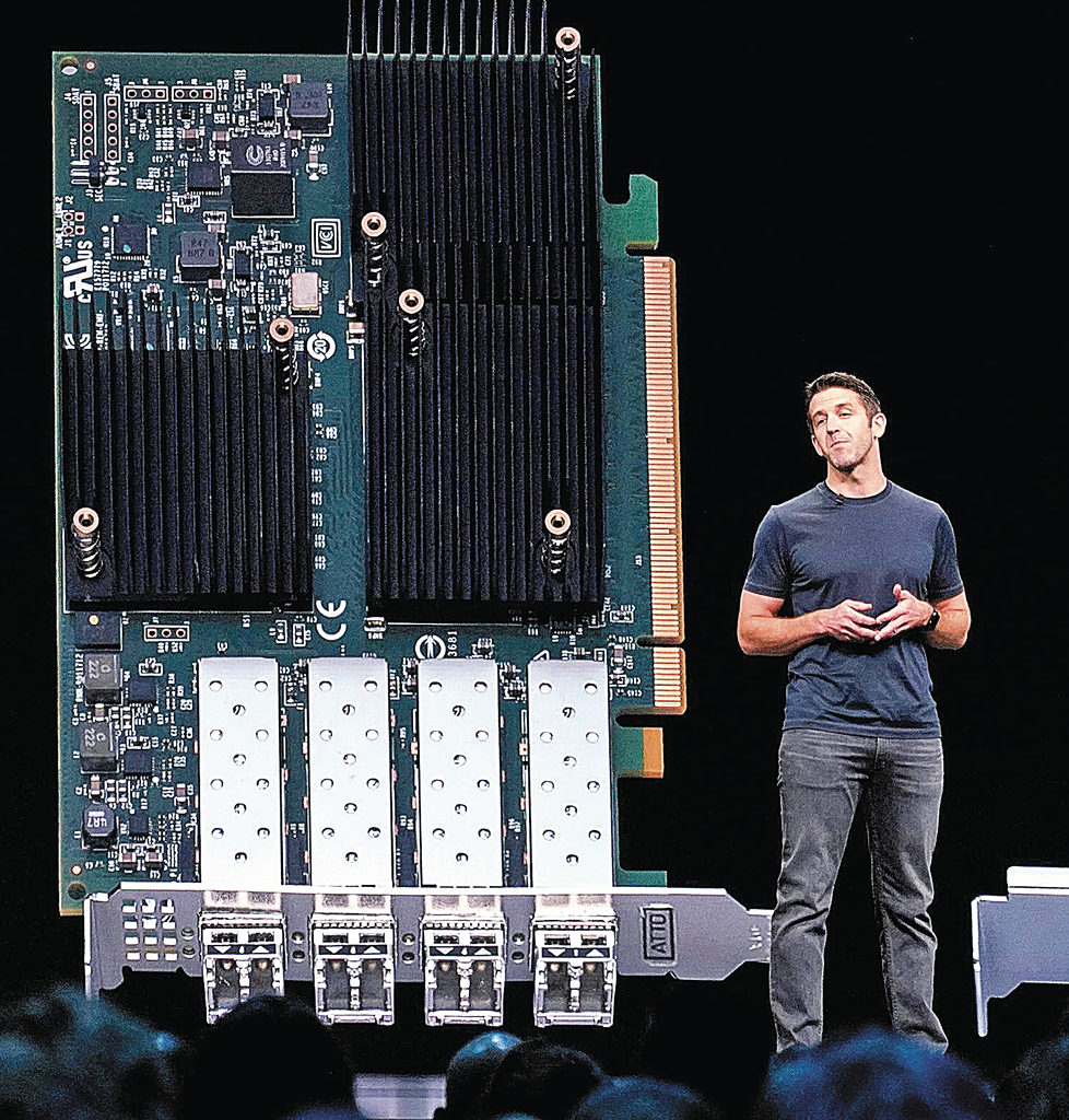 Νέα εποχή στην Apple με έναν μάγο του hardware