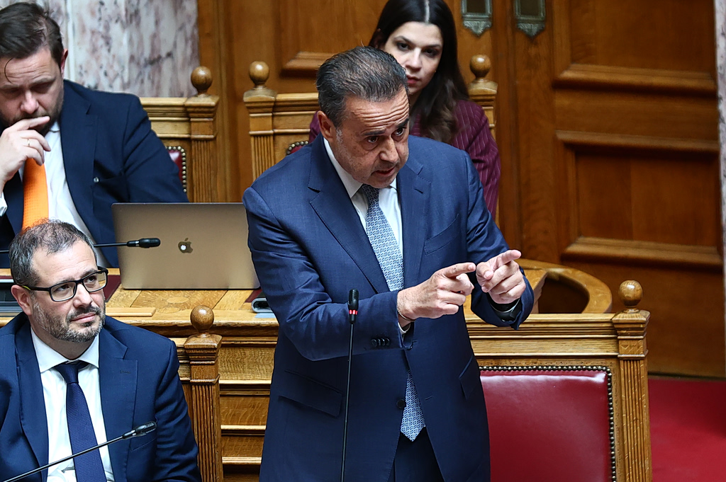 Παπασταύρου κατά Φάμελλου: Η κόντρα για το Κράτος Δικαίου, το ρεύμα και το Υπερταμείο