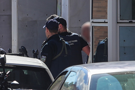 Δικηγόρος 89χρονου: Κινδυνεύει η ζωή του, μπορούσαν να μην τον προφυλακίσουν