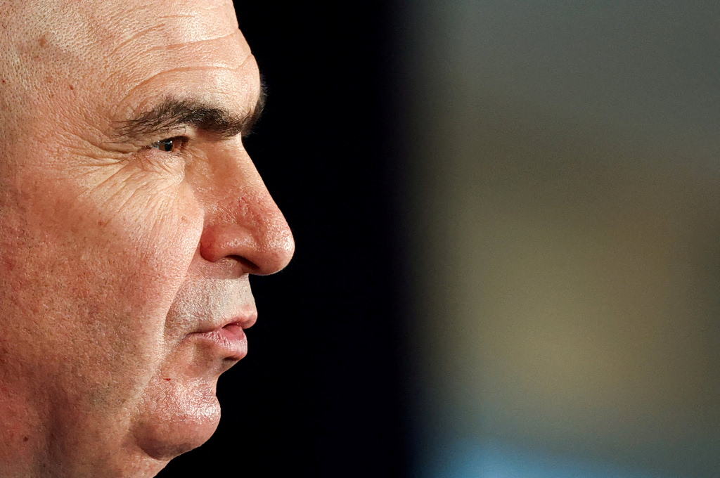 Πολιτικός σεισμός στη Ρουμανία: Κατέρρευσε η κυβέρνηση Μπολοζάν – Συμμαχία Σοσιαλδημοκρατών, Ακροδεξιάς