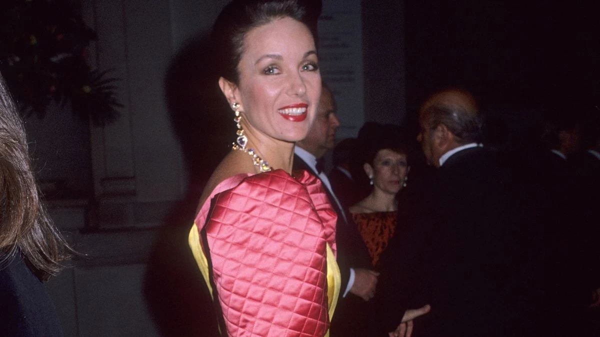 Throwback: Όταν η Ελληνίδα Della Rounick περπάτησε στο χαλί του Met Gala