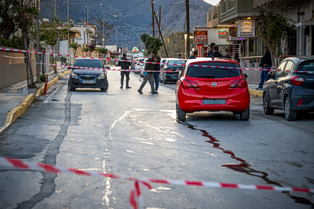 Ηράκλειο: Τι όπλισε το χέρι του δράστη; Το τροχαίο που οδήγησε στο φονικό
