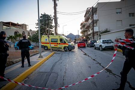 Αιγιαλεία: Μάνα και γιος νεκροί σε μια λίμνη αίματος