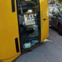 Παλαιό Φάληρο: Στιγμές τρόμου για μαθητές και συνοδούς – Σχολικό συγκρούστηκε με ΙΧ