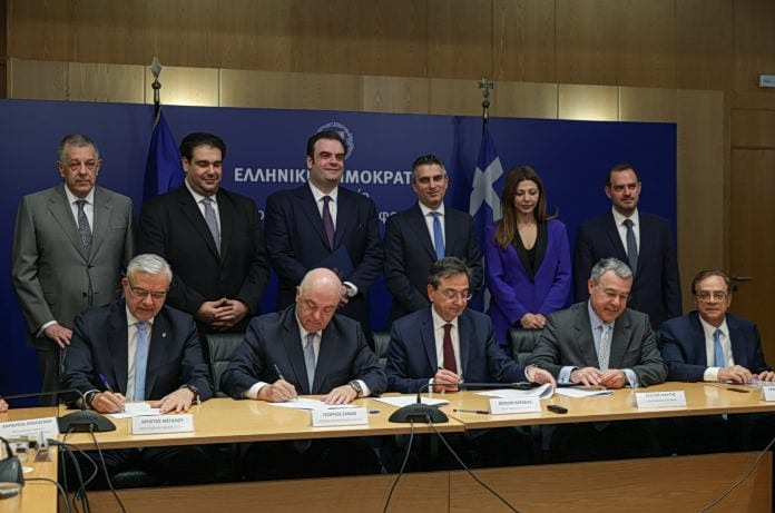 Νέα δωρεά 100 εκατ. ευρώ από τις τέσσερις συστημικές τράπεζες για την αναβάθμιση σχολικών υποδομών