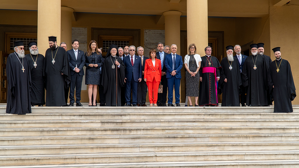 Ιστορική επίσκεψη του Οικουμενικού Πατριάρχη Βαρθολομαίου στα Αρσάκεια Σχολεία Ψυχικού