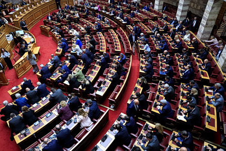Πόλωση με φόντο τον ΟΠΕΚΕΠΕ