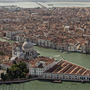 Palazzo Grassi & Punta della Dogana: Τα πετράδια του στέμματος του Φρανσουά Πινό στη Βενετία