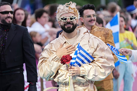 Eurovision: Η απόβαση του Ακύλα στο τιρκουάζ χαλί της Βιέννης
