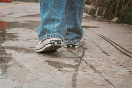 Converse: Στο χείλος του γκρεμού η εταιρεία – Θα την πουλήσει η Nike;