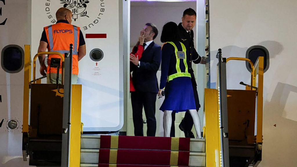 Ποια ηθοποιός κρύβεται πίσω από το χαστούκι της Μπριζίτ στον Μακρόν – Τα μηνύματα «φωτιά»