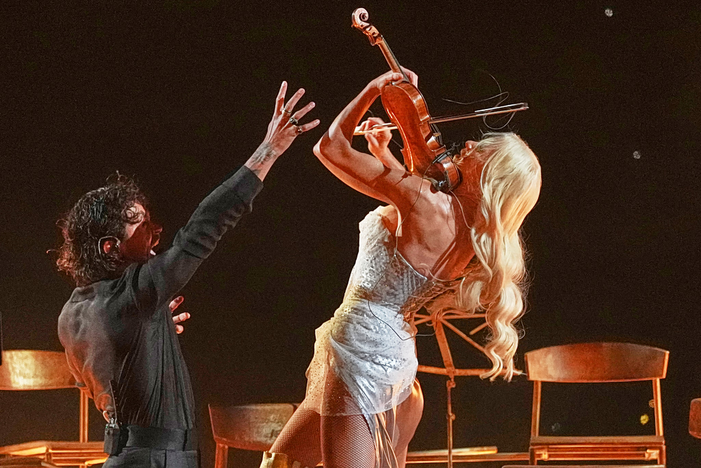 Eurovision 2026 Τελικός: Τα φαβορί της Φινλανδίας έβαλαν φωτιά στη σκηνή