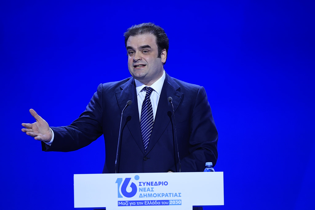 Πιερρακάκης: «Η κοινωνία δεν ενδιαφέρεται για εσωκομματικούς ψιθύρους και μικρούς εγωισμούς»