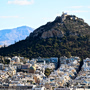 Ακίνητα: Γιατί εκατομμυριούχοι «σαρώνουν» την Αθήνα, οι «χρυσές» περιοχές, το deal των δισ