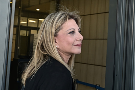 Κόμμα Καρυστιανού: Τα πρόσωπα-κλειδιά και ο στόχος των 70.000 υπογραφών